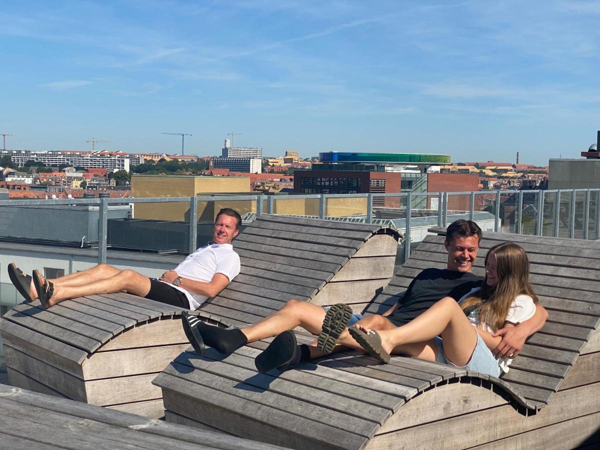 Modern Central Apt With Rooftop, Privat Balcony, & Free Parking,Next To Aarhus Attractions Esterno foto
